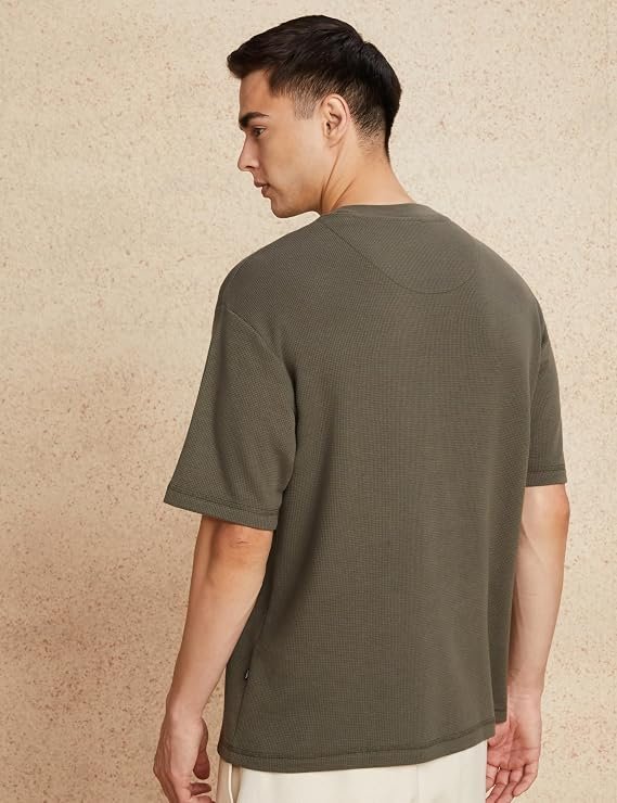 Amazon Brand - Symbol Men's Cotton Blend Oversized Fit T-Shirt - Image 3